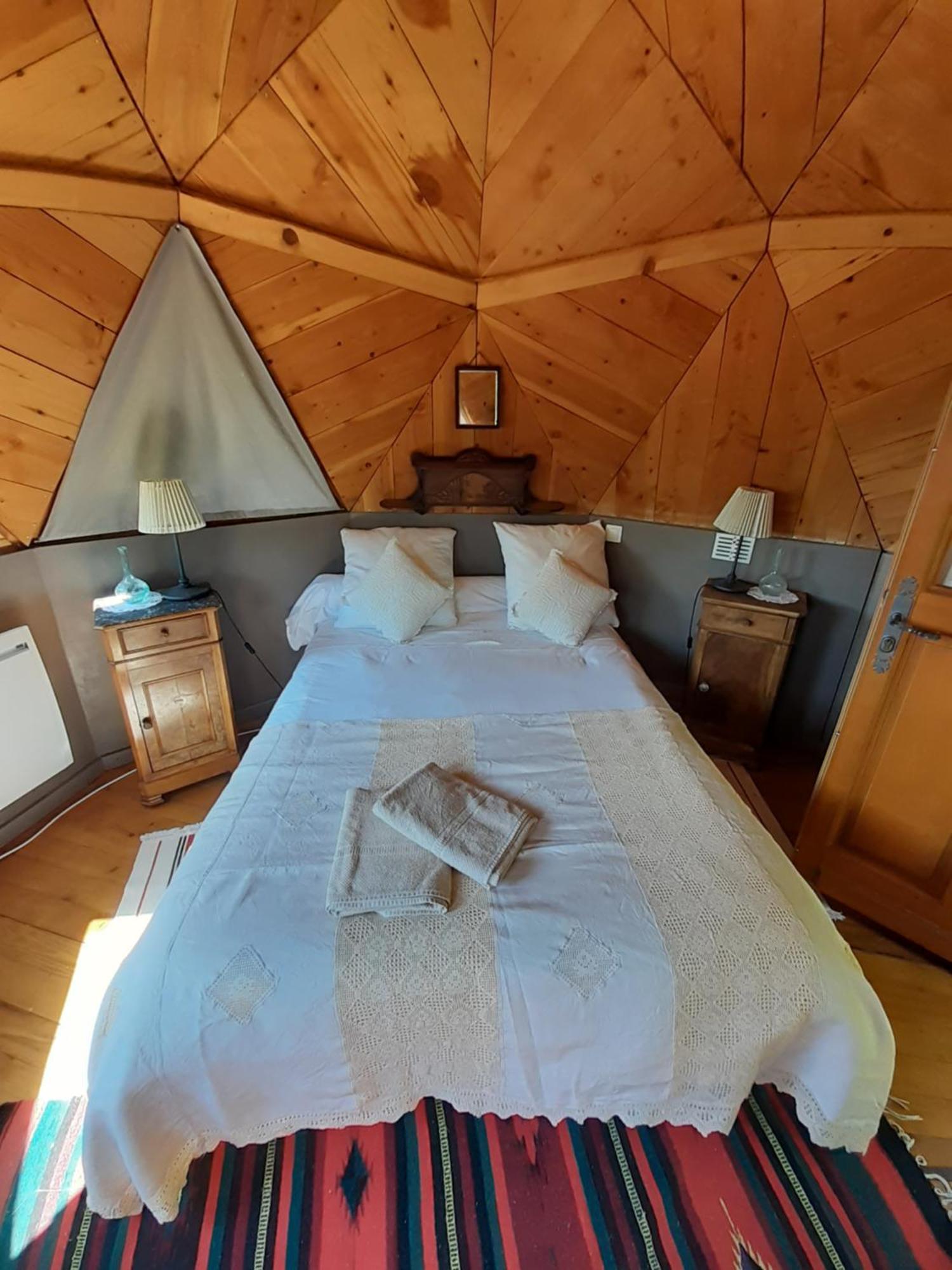 L'Oriel Du Senepy Guest House La Motte-d'Aveillans Ngoại thất bức ảnh